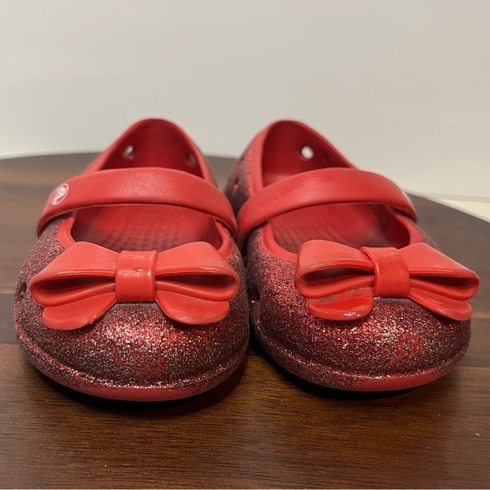 Crocs Toddler Mary Jane Red Glitter Ballet Flats – Size 5